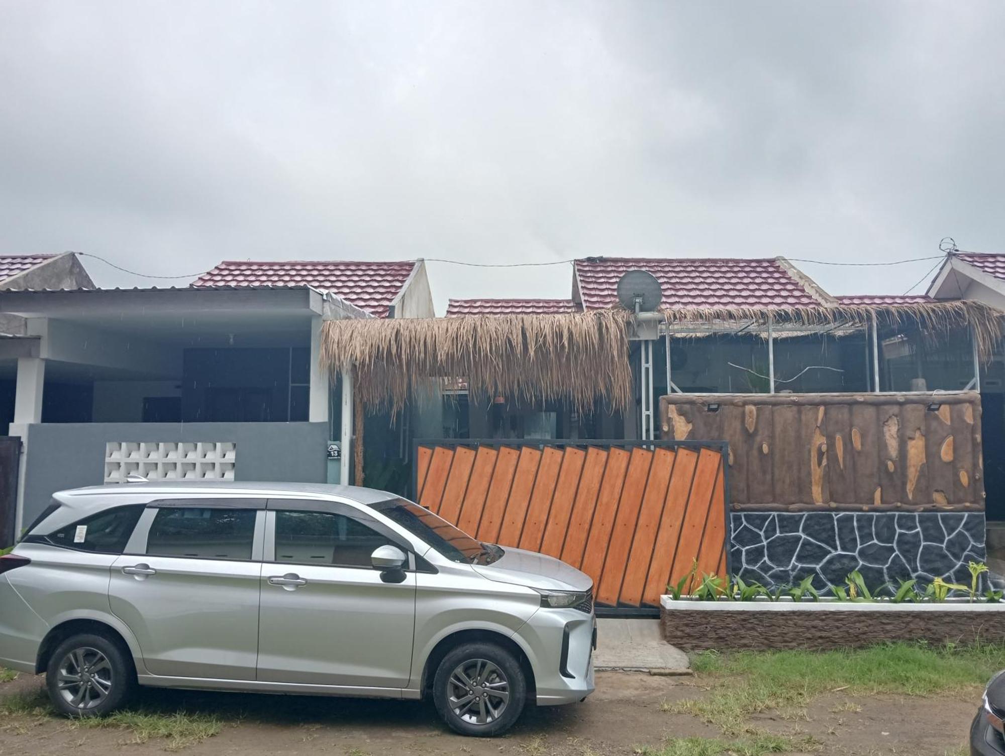 Villa Btn Mahkota Pemenang 13 Tamarin 3A Exterior foto